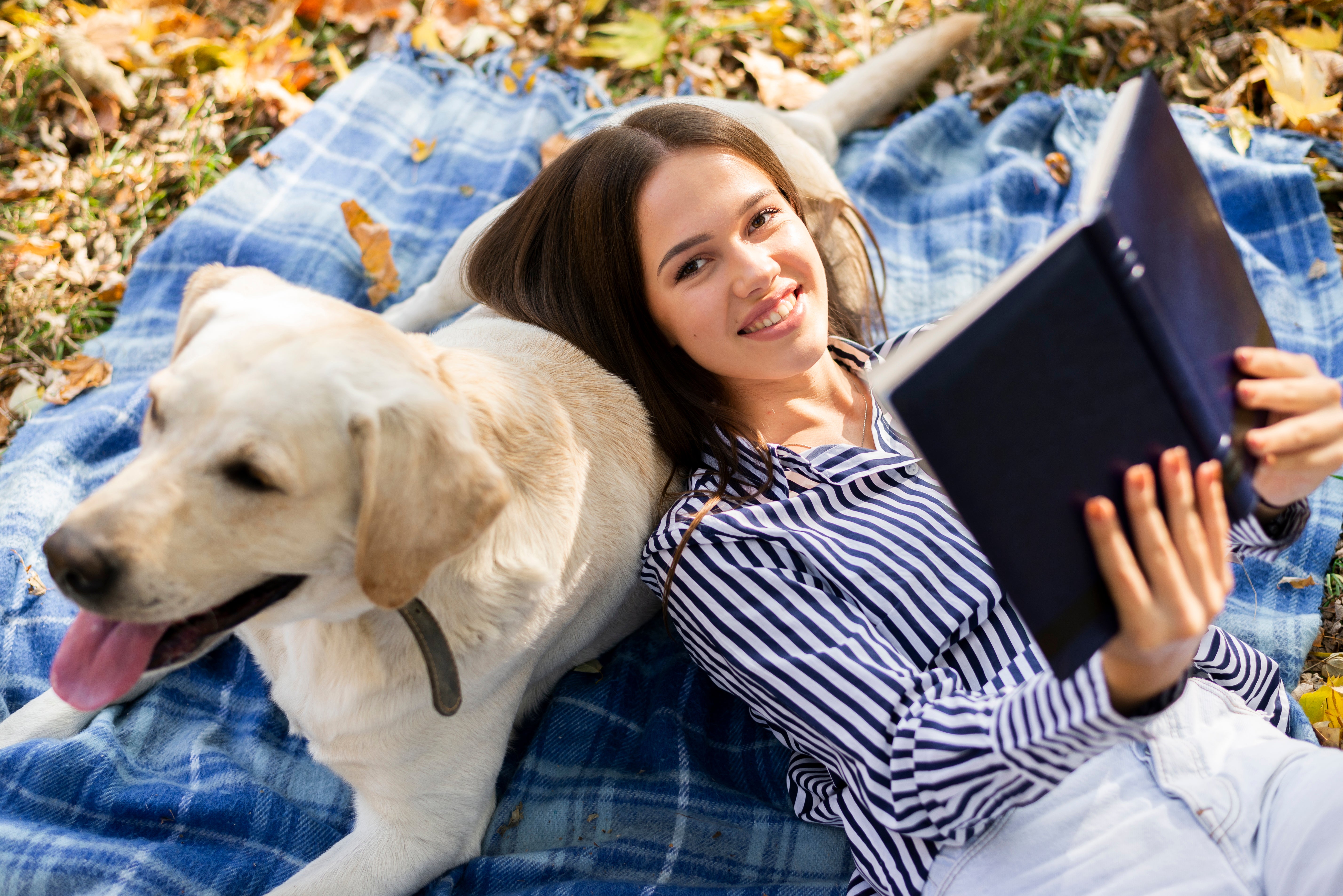files/close-up-woman-with-best-friend-outdoors.jpg